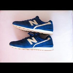 New Balance 996 Navy/Rose Gold